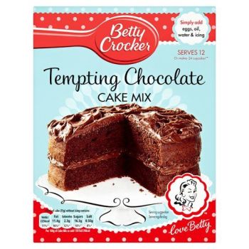 Betty Crocker Tempting Chocolate Cake Mix 15oz (425g)